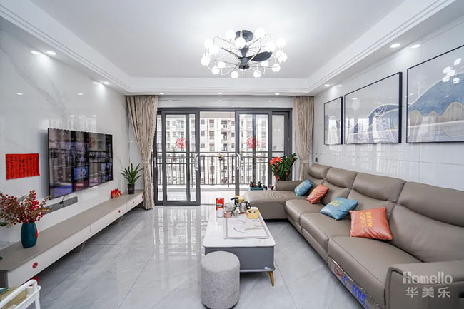 142㎡四居，客廳中打造休閑吧臺(tái)，這種戶型設(shè)計(jì)實(shí)用又舒適